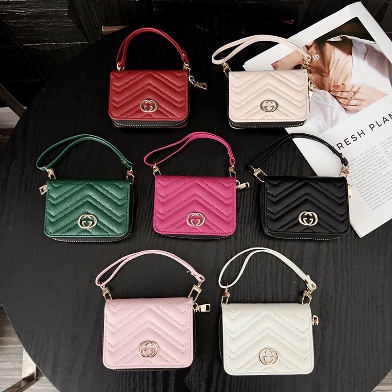 Gucci card bag 02